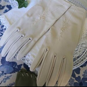 Vintage elegant tea gloves